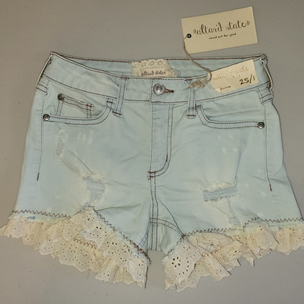 Altar'd State Cloudcroft Light Wash Distressed Lace Trim Denim Shorts